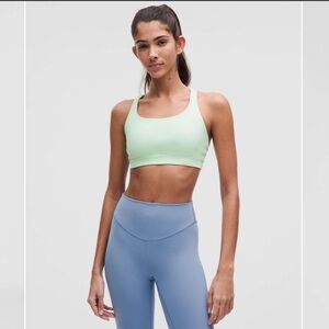 Lululemon Energy Bra *Medium Support, B–D Cups
Sea Mist